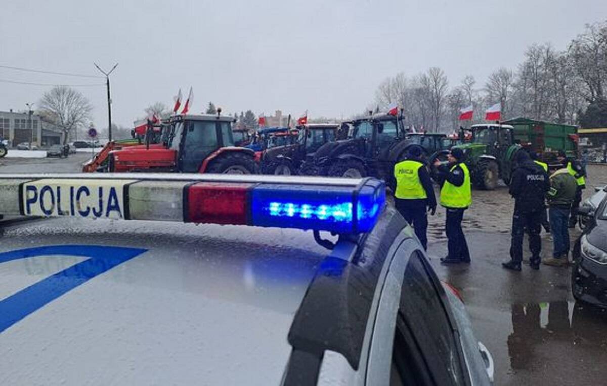 policja, kraśnik, blokada, protest rolników 