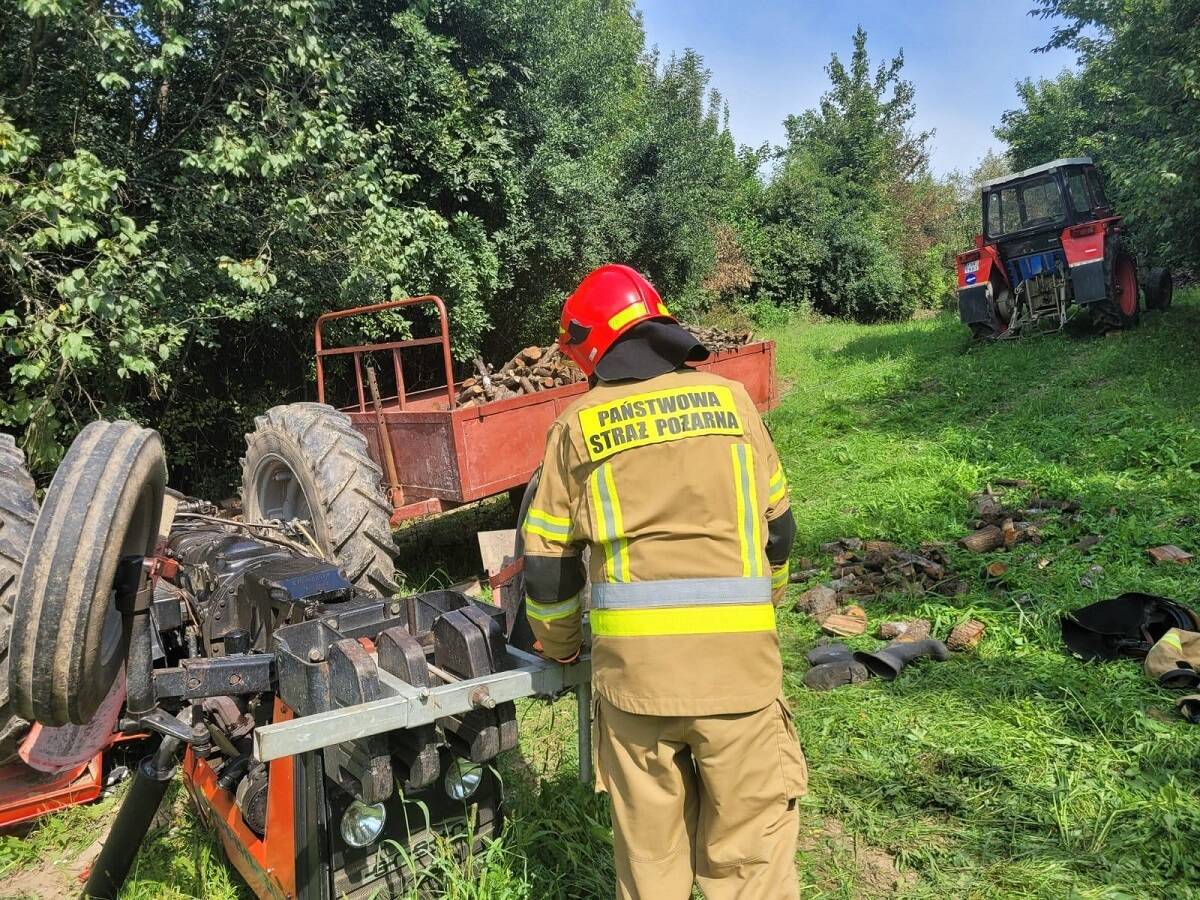 sandomierz ciagnik wypadek psp cenyrolnicze pl